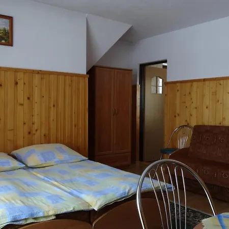 Pokoje Goscinne Murowanica Guest house