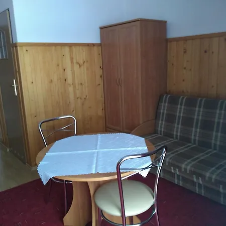 Pokoje Goscinne Murowanica Guest house